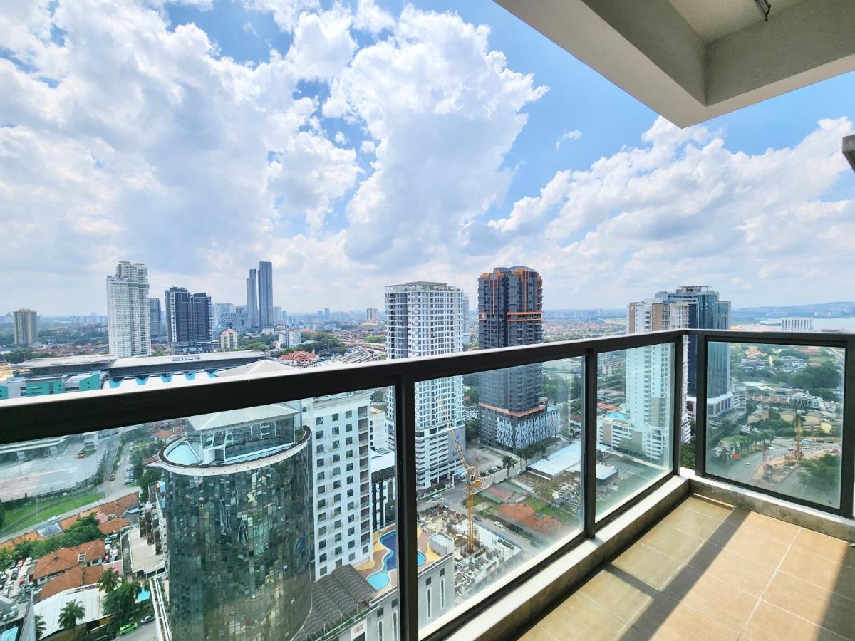 R&F Princess Cove Ciq Premium Sea & City View Suites By Neo Johor Bahru Exterior foto